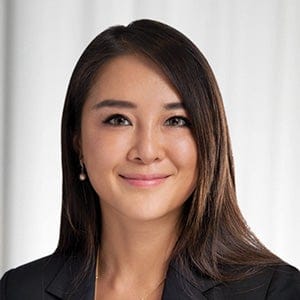Catherine Li Headshot