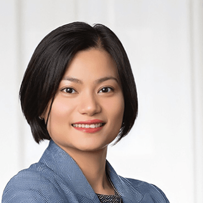 Jennifer Vang Headshot